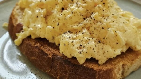 How to Make Perfect Scrambled Eggs