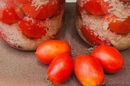 The Jar Method: Preserve Fresh Summer Tomatoes Without Cooking